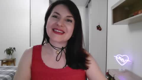 Snapshot of lavender_victoria chatting on December 19, 2024, 9:17 pm Diana online show from December 19, 2024, 9:17 pm