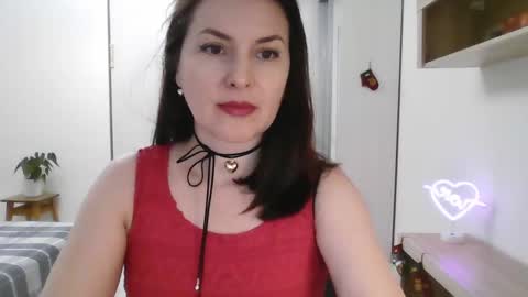Snapshot of lavender_victoria chatting on December 20, 2024, 5:18 pm Diana online show from December 20, 2024, 5:18 pm