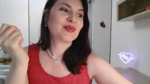 Snapshot of lavender_victoria chatting on December 27, 2024, 6:42 pm Diana online show from December 27, 2024, 6:42 pm