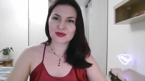 Snapshot of lavender_victoria chatting on January 14, 2025, 8:37 pm Diana online show from January 14, 2025, 8:37 pm
