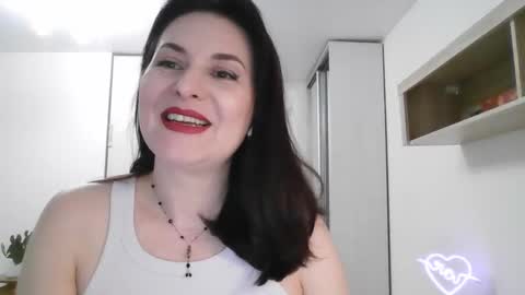 Snapshot of lavender_victoria chatting on February 23, 2025, 5:29 pm Diana online show from February 23, 2025, 5:29 pm