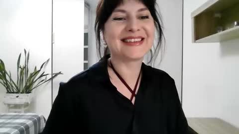 Snapshot of lavender_victoria chatting on September 18, 2025, 7:49 pm Diana online show from September 18, 2025, 7:49 pm