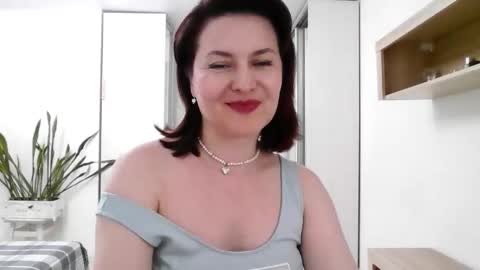 Snapshot of lavender_victoria chatting on September 26, 2025, 5:28 pm Diana online show from September 26, 2025, 5:28 pm