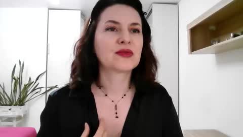 Snapshot of lavender_victoria chatting on October 15, 2025, 4:18 pm Diana online show from October 15, 2025, 4:18 pm