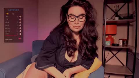 Laverna online show from September 9, 2025, 3:06 am