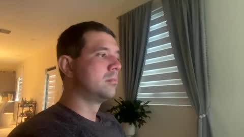 Snapshot of law_cambio chatting on February 5, 2025, 12:49 pm law_cambio online show from February 5, 2025, 12:49 pm