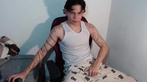 ZAmbrano online show from February 5, 2026, 6:51 am