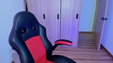 laylaah online show from October 31, 2025, 12:33 am