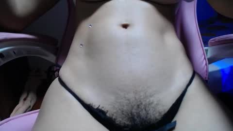 Layana online show from January 17, 2026, 6:33 pm