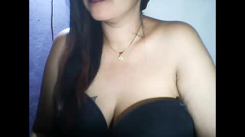 layanah12 online show from May 6, 2026, 7:08 pm