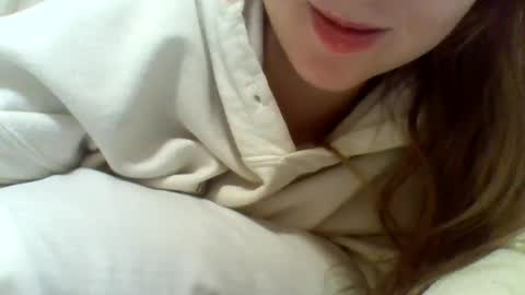 Snapshot of layannalea chatting on December 10, 2024, 5:39 am layannalea online show from December 10, 2024, 5:39 am