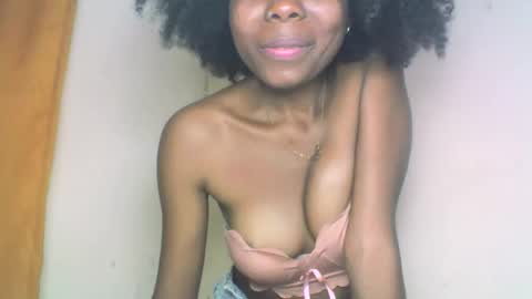 layannek online show from September 20, 2025, 1:56 pm