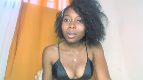 layannek online show from October 11, 2025, 8:24 am