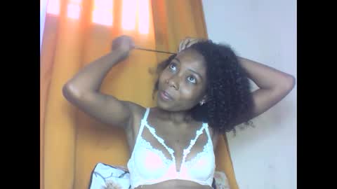 layannek online show from October 17, 2025, 9:01 am