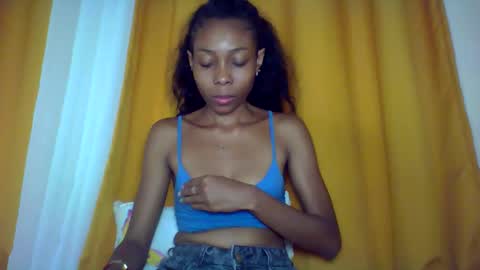 layannek online show from December 15, 2025, 6:45 pm