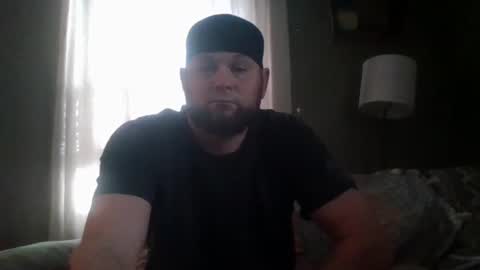 layinlow42 online show from January 1, 2025, 7:43 pm