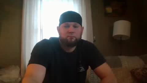 layinlow42 online show from January 9, 2025, 2:18 pm