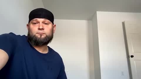 layinlow42 online show from January 28, 2025, 5:35 pm