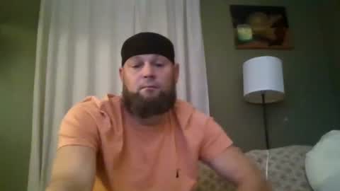 layinlow42 online show from October 22, 2025, 3:07 am