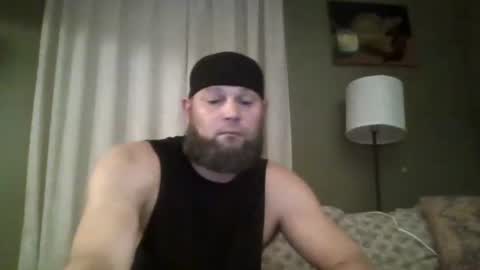 layinlow42 online show from October 30, 2025, 6:15 am