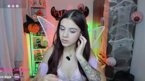 Layla online show from October 31, 2025, 2:34 am