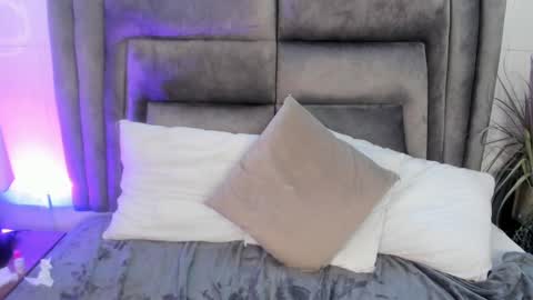 layla_clarke online show from March 7, 2025, 9:18 am