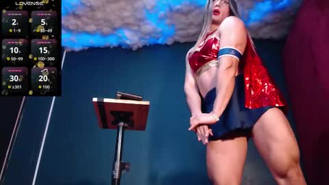 Snapshot of layla_dominac chatting on October 10, 2025, 11:42 am Layla help me with your thumbs up its important online show from October 10, 2025, 11:42 am