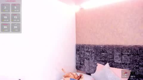 L A Y L A online show from November 15, 2025, 12:13 pm