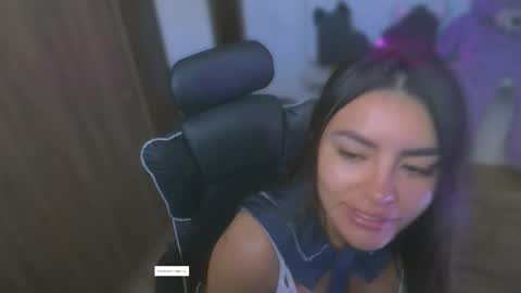 Snapshot of layla_nicols chatting on May 26, 2026, 12:23 pm Layla online show from May 26, 2026, 12:23 pm