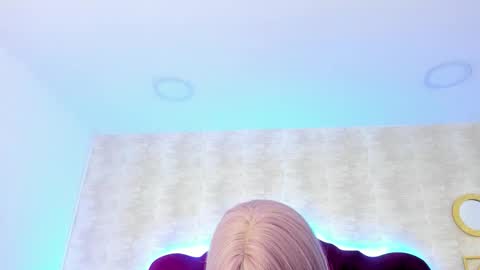 Lau online show from September 22, 2025, 12:34 am