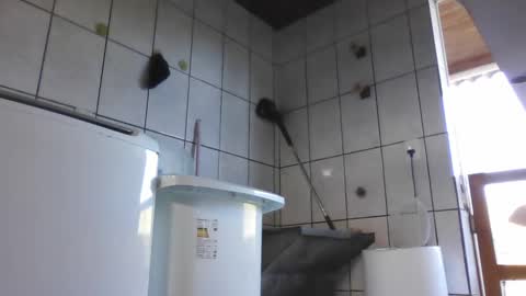 kelly online show from September 23, 2025, 6:33 pm