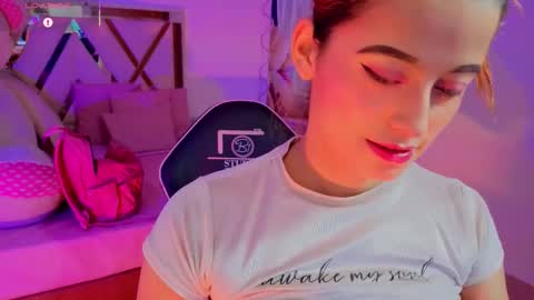 laylafoxy_tay online show from September 16, 2025, 3:29 am