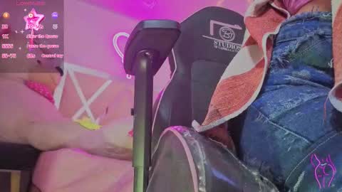 laylafoxy_tay online show from February 2, 2026, 11:20 am