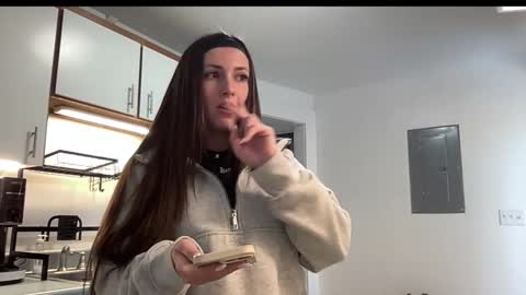 laylahlaylah1 online show from November 29, 2025, 2:31 pm