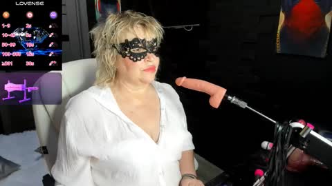 laylalaylamilf online show from January 8, 2026, 3:53 am