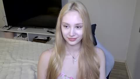 LaylaPretty001 online show from April 20, 2026, 4:26 am