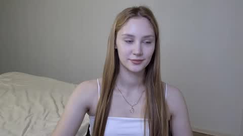 Laylla001 online show from January 9, 2025, 7:10 am