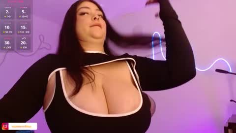 Vannessa  online show from June 10, 2026, 3:33 pm
