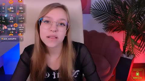 layriantavee online show from January 28, 2025, 7:22 am