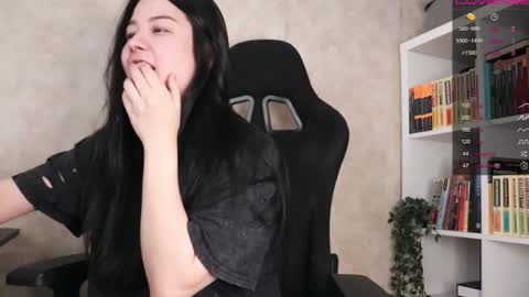 Snapshot of lazynut chatting on February 3, 2026, 4:32 am Lisa online show from February 3, 2026, 4:32 am