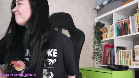 Lisa online show from March 7, 2026, 4:31 am