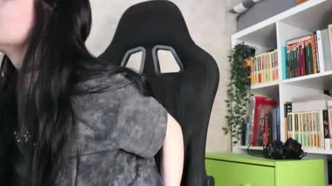 Lisa online show from March 24, 2026, 3:44 am