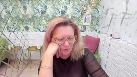 Lea online show from January 4, 2025, 11:43 am