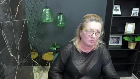 Lea online show from March 1, 2025, 8:13 am