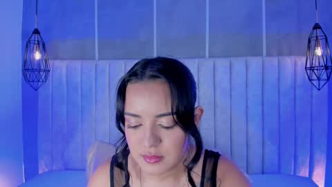    online show from September 24, 2025, 6:44 pm