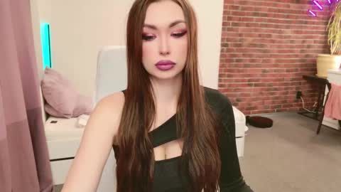 lea_loon online show from November 1, 2025, 7:54 am