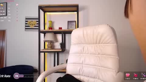 Lea Velle online show from February 14, 2025, 8:21 am