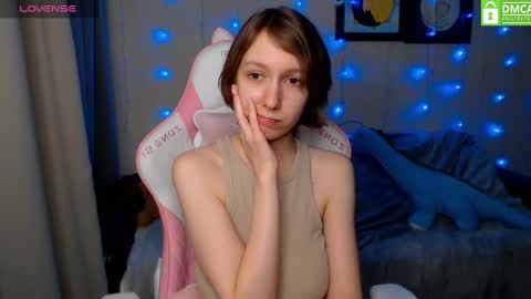 Snapshot of leah__gotty chatting on December 13, 2024, 5:21 pm Leah  Gotty online show from December 13, 2024, 5:21 pm