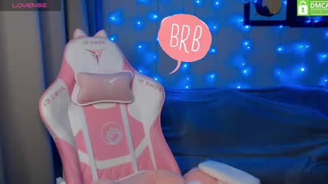 Snapshot of leah__gotty chatting on December 14, 2024, 2:21 pm Leah  Gotty online show from December 14, 2024, 2:21 pm