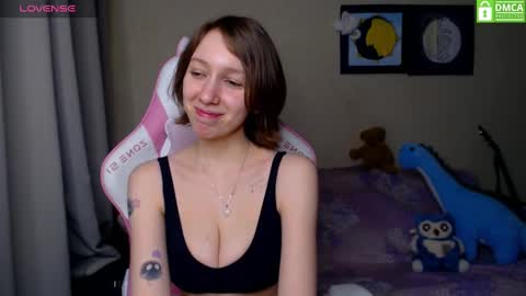 Snapshot of leah__gotty chatting on February 1, 2025, 12:51 am Leah  Gotty online show from February 1, 2025, 12:51 am